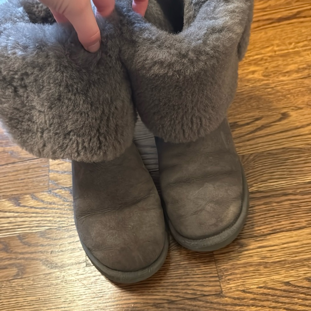Gray Tall Uggg